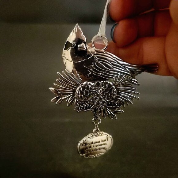 Ganz Cardinal Bird Ornament With Dangling Charm - Picture 2 of 5